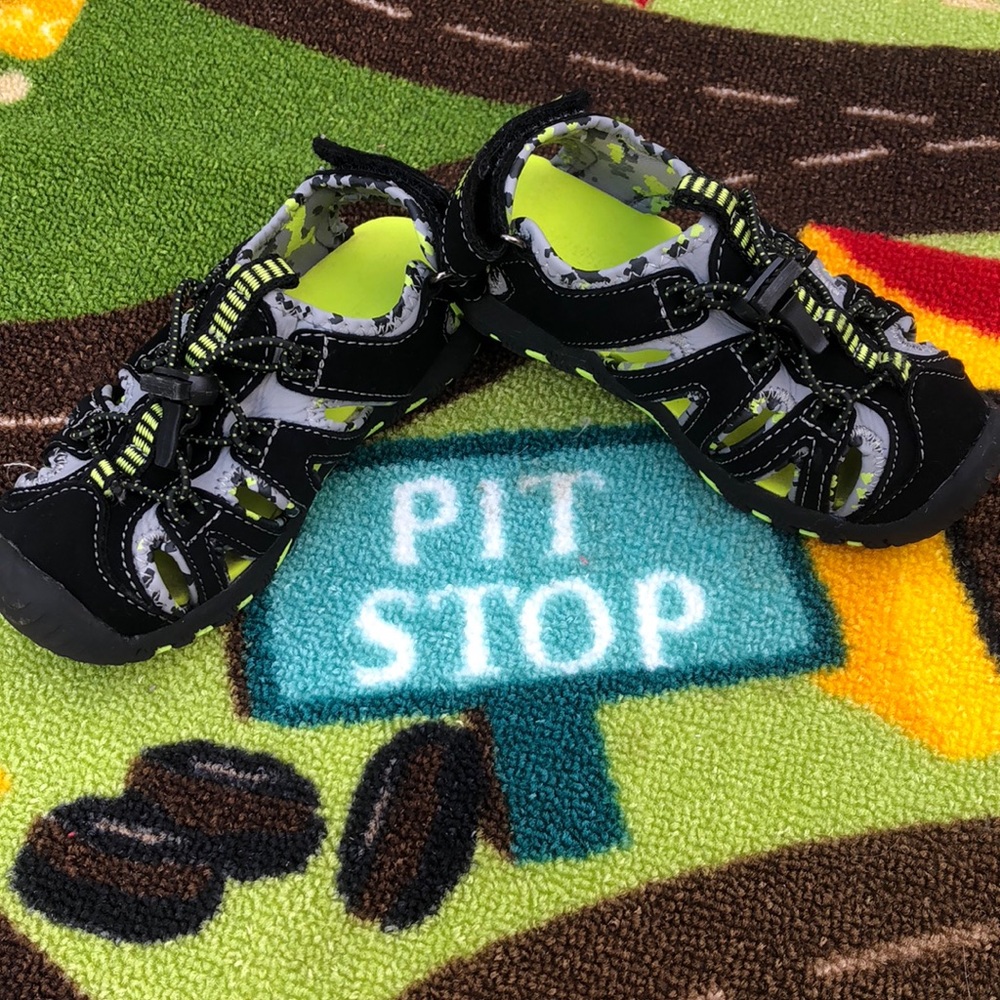 Khombu rugged sandals toddler boys